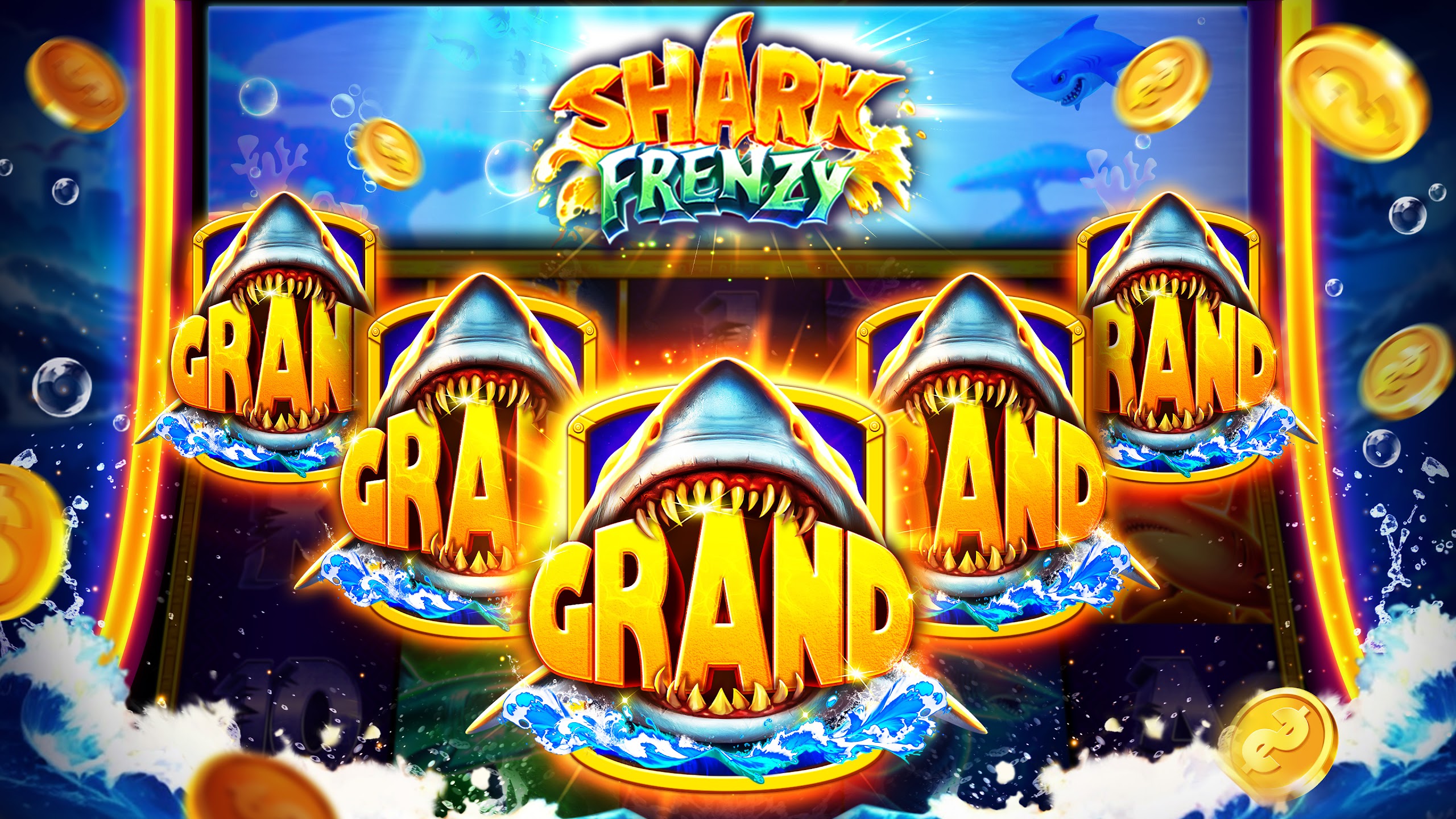 Grupo diverso de personas sonriendo mientras miran la pantalla de un móvil juntos